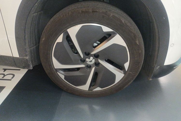 蔚来ES8 2023款 75kWh 行政版车身外观6007