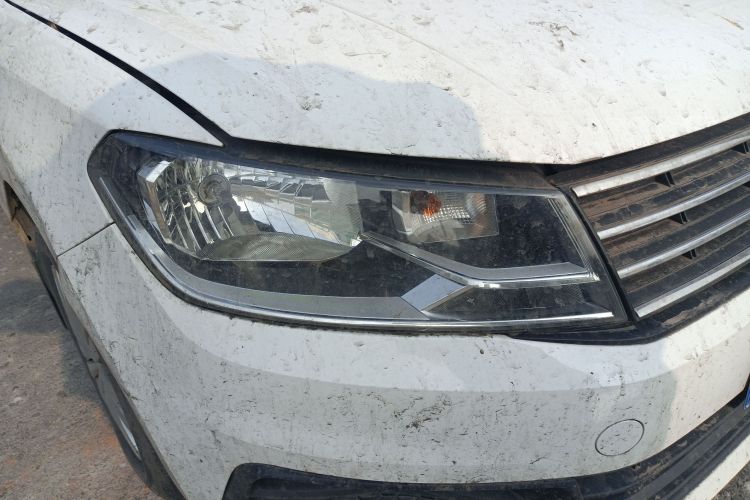 大众 桑塔纳 2016款 1.4L 手动风尚版车身外观6006