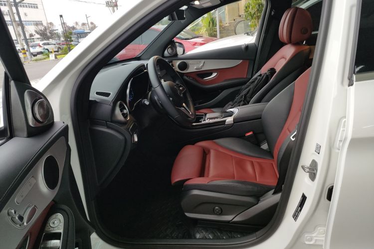 奔驰GLC 2022款 改款三 GLC 260 L 4MATIC 动感型中控内饰19
