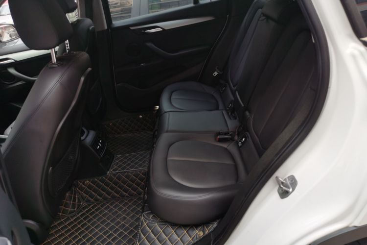 宝马X1 2016款 sDrive18Li 时尚型中控内饰21