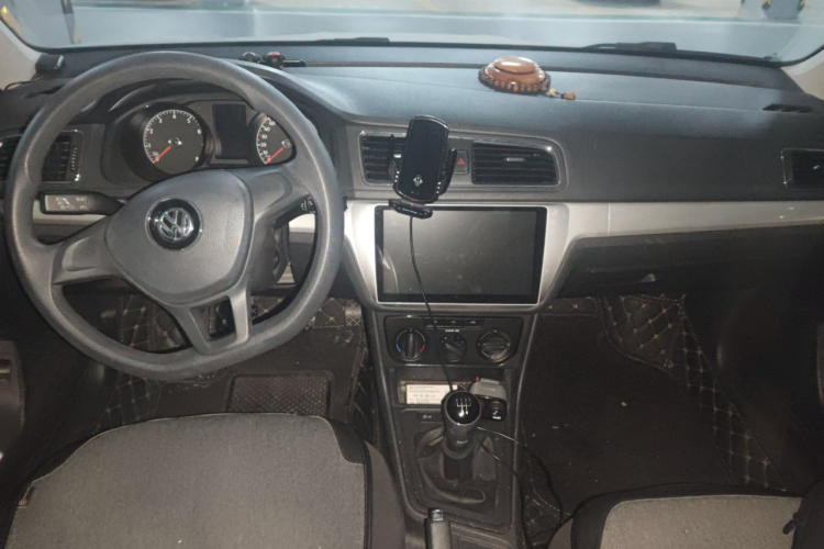 大众 朗逸 2017款 1.6L 手动风尚版中控内饰12