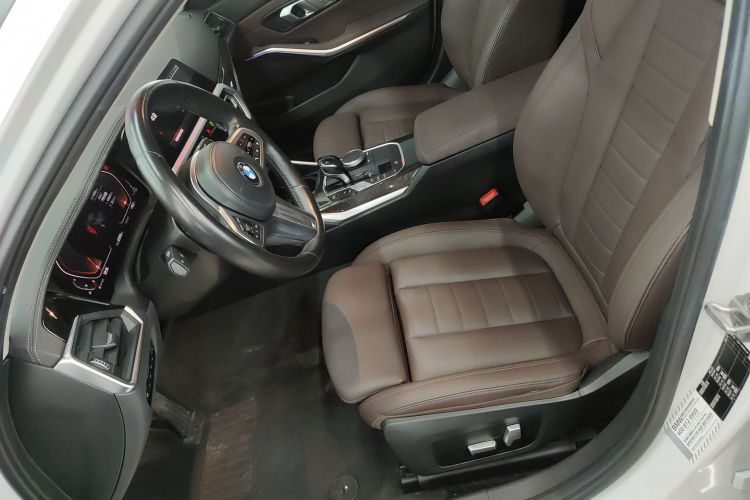 宝马3系 2021款 改款二 325Li M运动套装中控内饰19