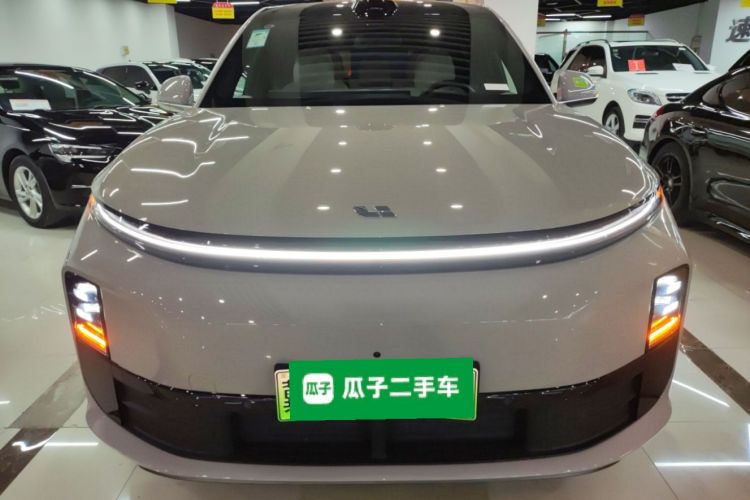 理想汽车 理想L6 2024款 Max车身外观2