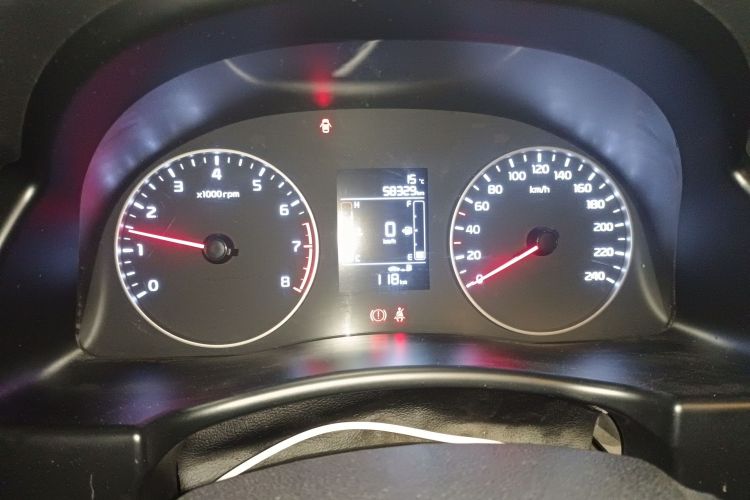 起亚 福瑞迪 2018款 1.6L 手动智享天窗版Value中控内饰14