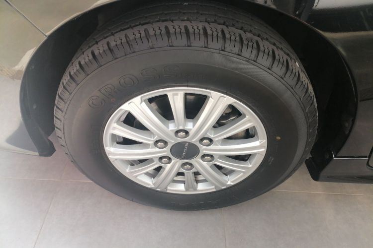 上汽大通MAXUS 大通G20 2023款 改款 ES 2.0T 汽油自动超值版车身外观6001