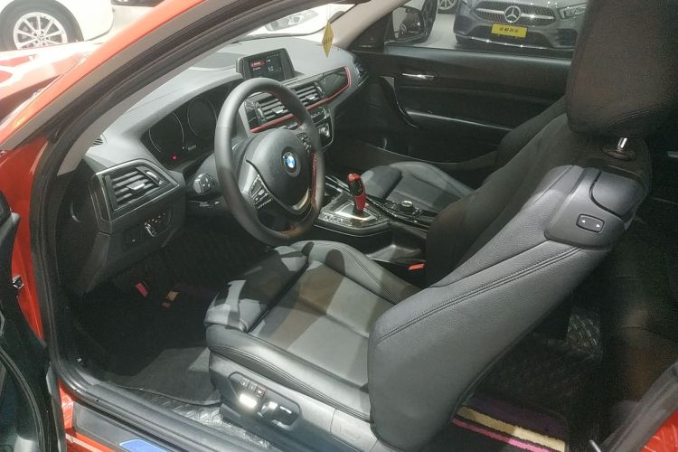 宝马2系(进口) 2019款 225i 运动设计套装中控内饰19