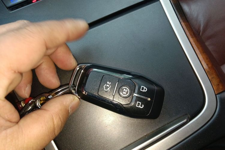 林肯MKX 2015款 2.7T 四驱尊耀版中控内饰7001