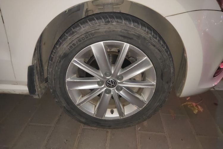 大众 Polo 2014款 1.6L 手动舒适版车身外观10