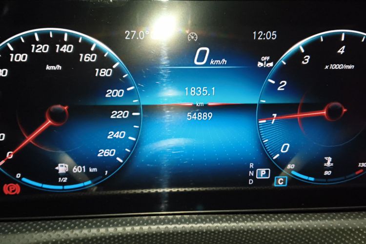 奔驰A级 2022款 改款三 A 200 L 运动轿车时尚型中控内饰15