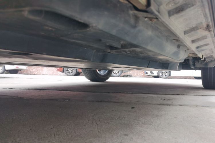 丰田 威兰达 2020款 2.0L CVT两驱豪华版局部细节9004