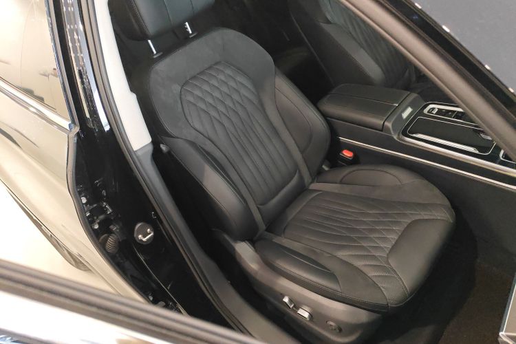 红旗HS5 2023款 2.0T 旗享Pro版局部细节41