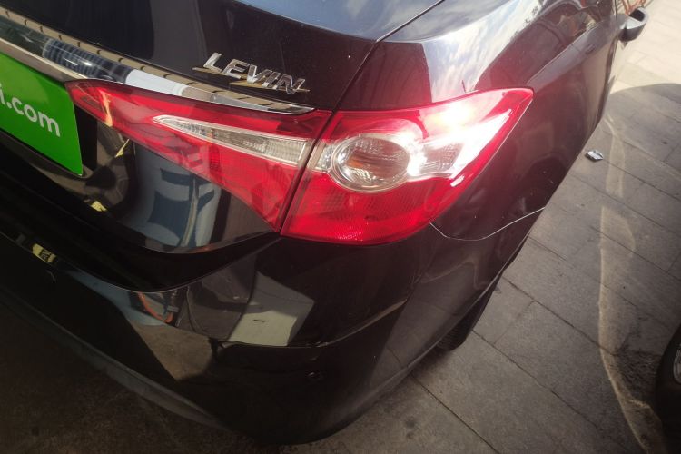 丰田 雷凌 2016款 1.6G CVT精英版车身外观6006