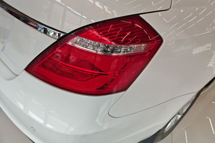 吉利汽车 帝豪 2016款 三厢 1.5L CVT豪华型车身外观9