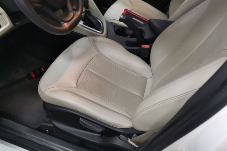 别克 英朗 2017款 15N 自动精英型局部细节19