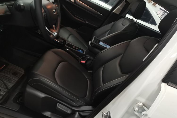 福特 福睿斯 2021款 1.5L 自动钻石版局部细节19