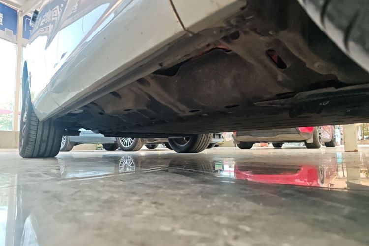 鸿蒙智行 问界M7 2024款 1.5T 后驱Plus版 6座局部细节9001