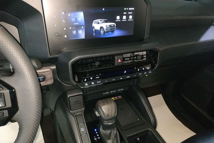 丰田 普拉多 2025款 2.4T 穿越BX版 5座中控内饰16