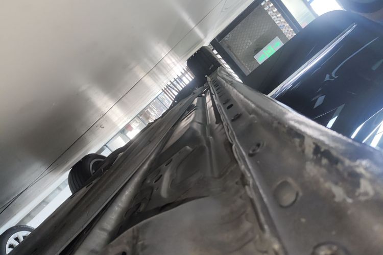 别克 君越 2019款 28T 豪华型局部细节9001