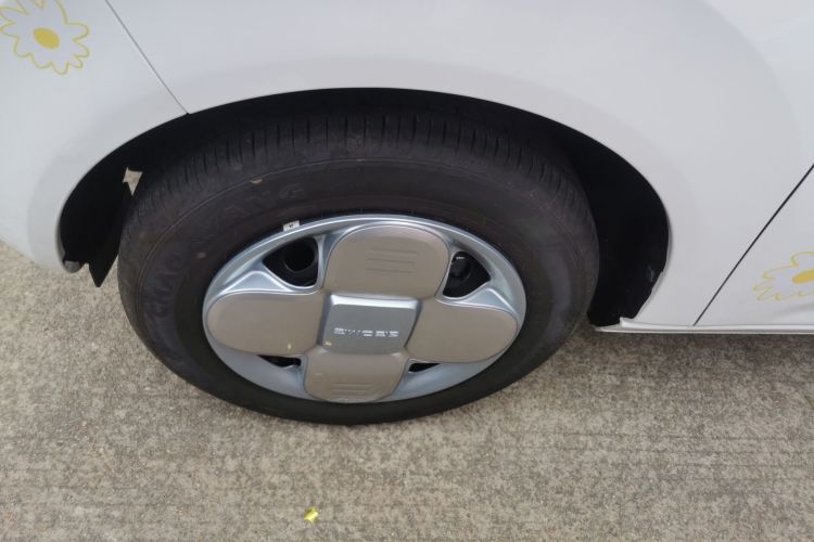 吉利银河 2024款 熊猫mini 200km 耐力熊车身外观6007