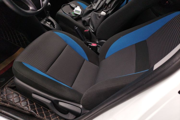 丰田 威驰 2021款 1.5L CVT创行版中控内饰19