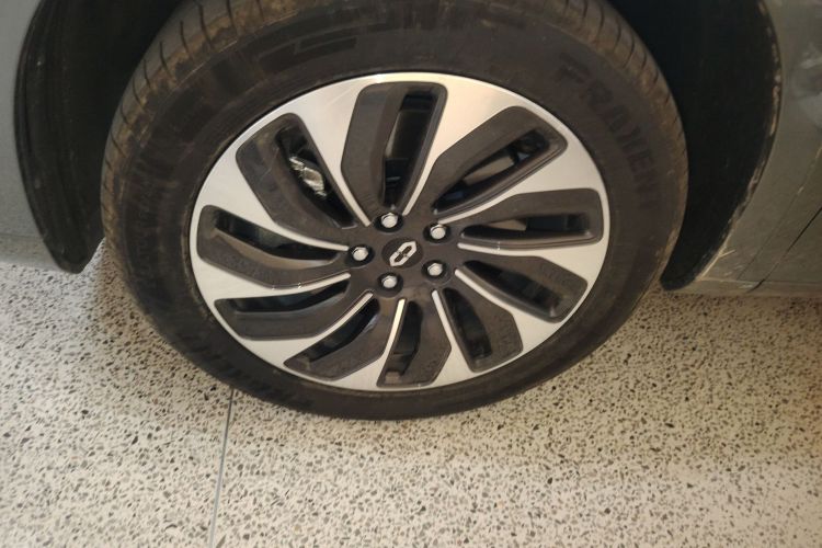 鸿蒙智行 问界M7 2022款 1.5T 后驱舒适版车身外观6007