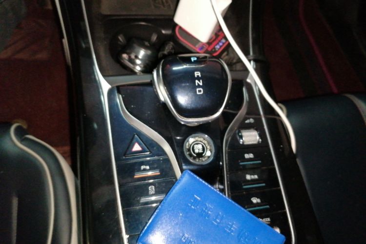 比亚迪 秦PLUS 2021款 DM-i 55KM 旗舰型中控内饰18