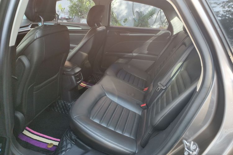 福特 蒙迪欧 2013款 1.5L GTDi180时尚型中控内饰7004