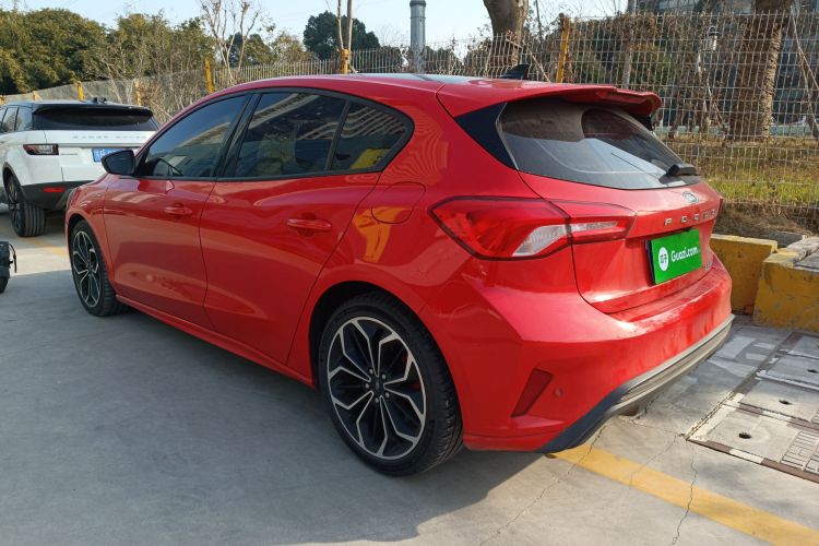 福特 福克斯 2020款 两厢 EcoBoost 180 自动ST Line车身外观6003