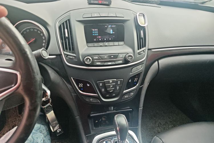 别克 君威 2014款 1.6T 时尚技术型中控内饰16