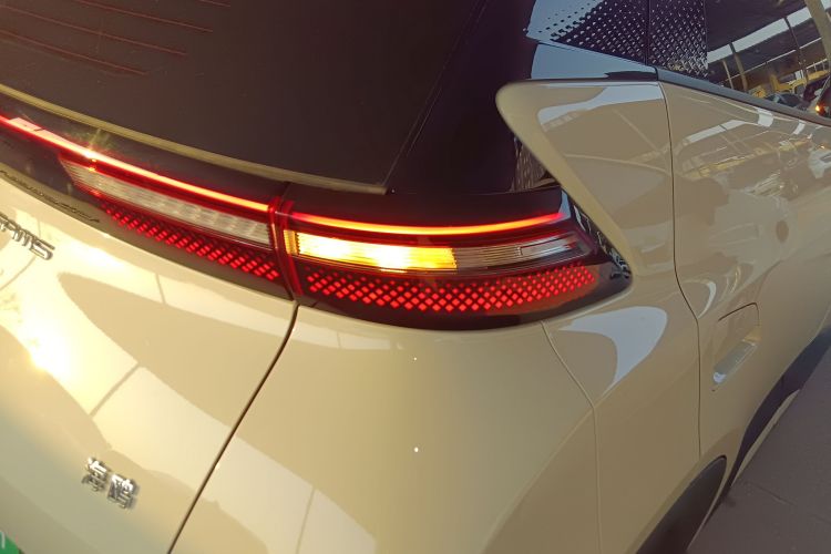 比亚迪 海鸥 2023款 活力版车身外观9