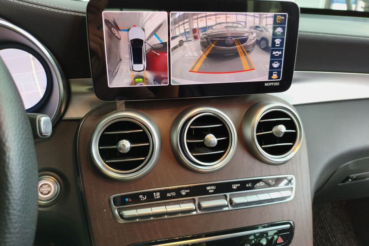 奔驰GLC 2020款 改款 GLC 300 L 4MATIC 动感型中控内饰16