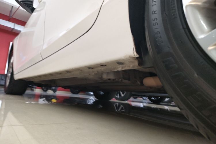 雪佛兰 迈锐宝 2016款 1.6T 自动舒适版机舱底盘30