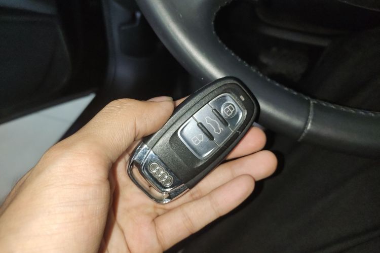 奥迪A6L 2018款 30周年年型 TFSI 进取型中控内饰7001