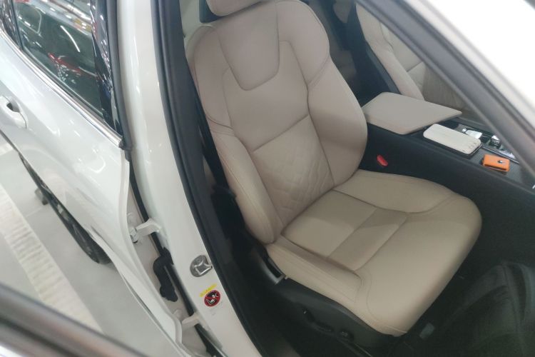 沃尔沃XC60 2026款 B5 四驱智逸豪华版局部细节41