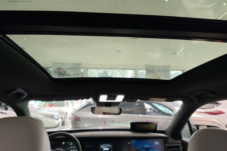 理想汽车 理想ONE 2021款 增程6座版局部细节22