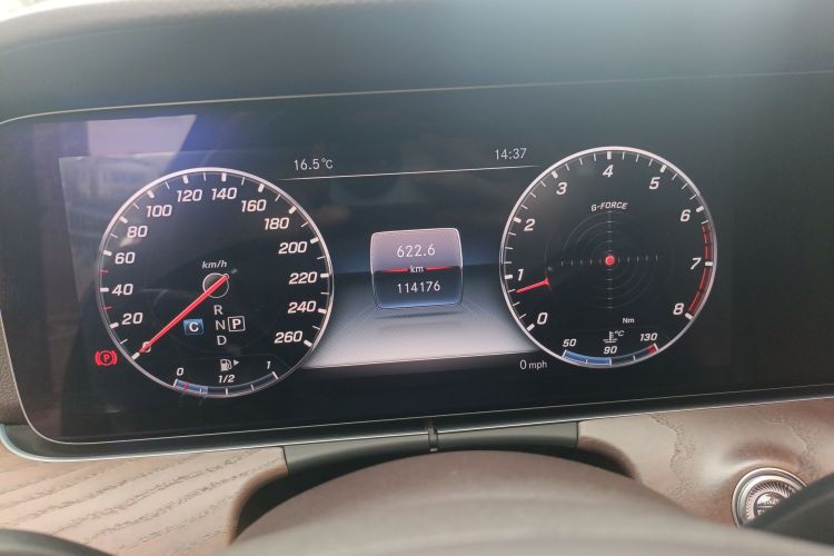 奔驰E级 2018款 E 200 L中控内饰14