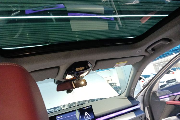 宝马5系 2025款 530Li 领先型 M运动套装局部细节22