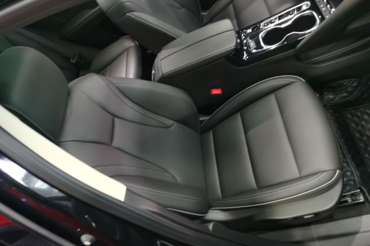 别克 2022款 改款 昂科威S 552T 两驱豪华型局部细节41