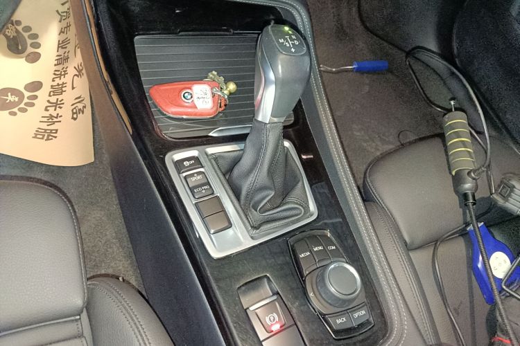 宝马1系 2018款 改款 118i 运动型中控内饰18