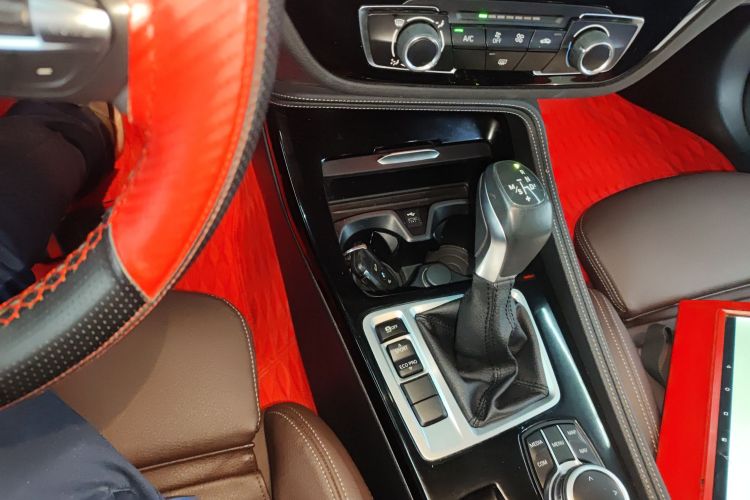 宝马1系 2019款 118i M运动套装局部细节18