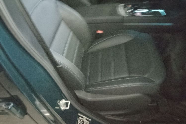 北京BJ40 2023款 2.0T 自动四驱城市猎人版侠客型局部细节41