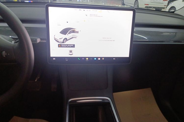 特斯拉 Model Y 2021款 标准续航后驱版局部细节16