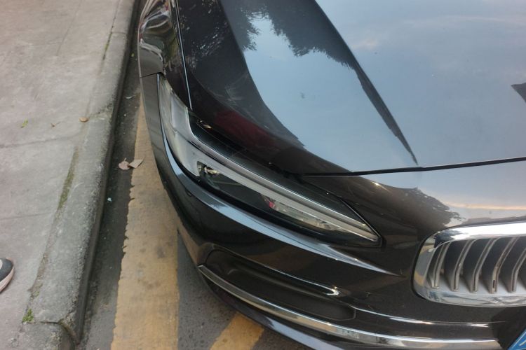 沃尔沃S90 2022款 B5 智远豪华版车身外观8