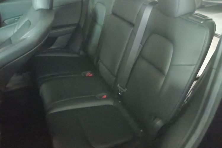 特斯拉 Model Y 2023款 后轮驱动版中控内饰21