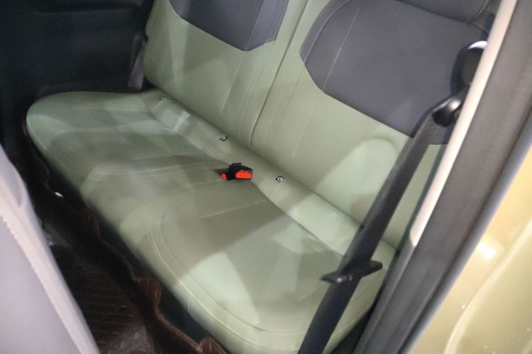 吉利银河 2024款 200km 熊猫骑士中控内饰7004