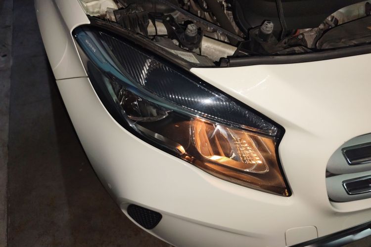 奔驰GLA 2019款 GLA 200 动感型车身外观8