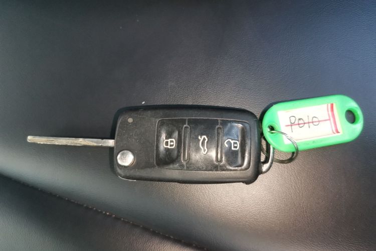 大众 Polo 2016款 1.4L 自动风尚型中控内饰11