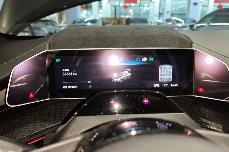 极氪001 2022款 超长续航双电机 ME版中控内饰14