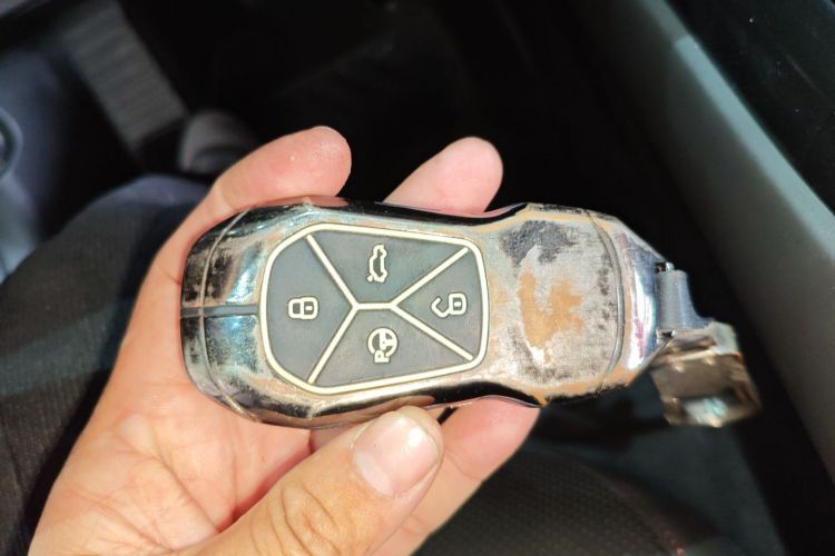 小鹏P7 2022款 480N+中控内饰11