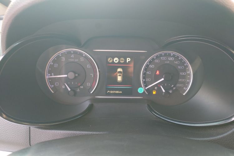 东风风神AX7 2016款 2.0L 自动智逸型中控内饰14